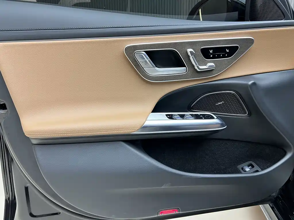 Mercedes-Benz E-Class New Energy 2025 — фото 17
