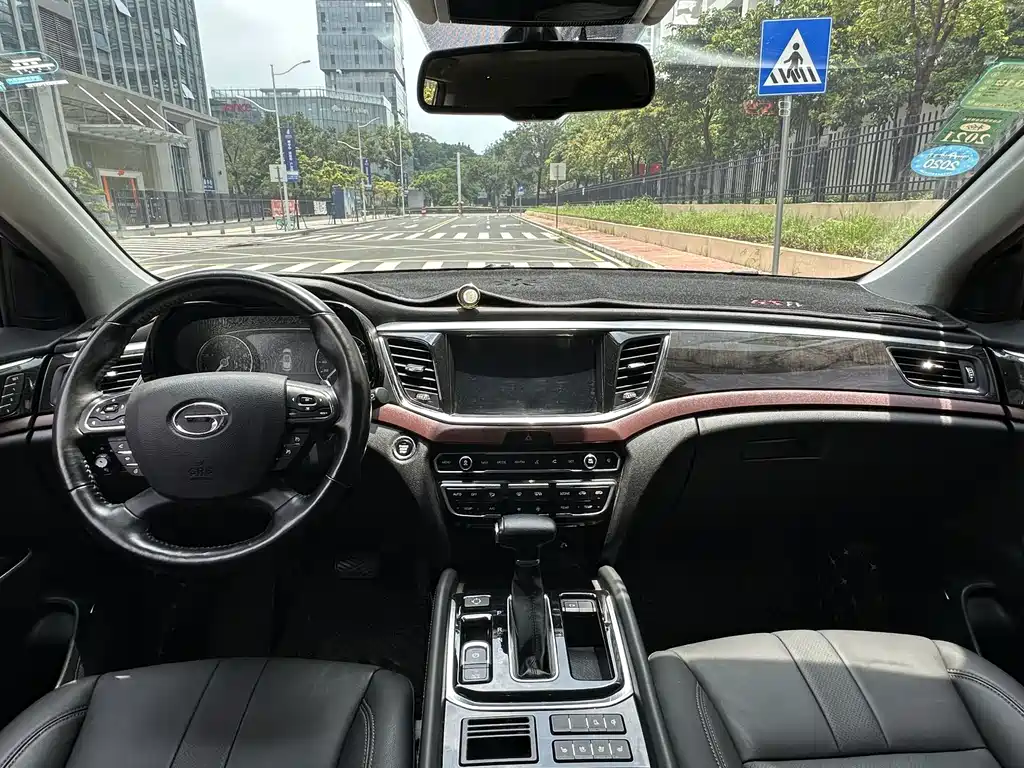 GAC Motor Trumpchi GS8 2017 — фото 5