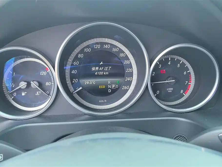 Mercedes-Benz E-Class 2014 — фото 14