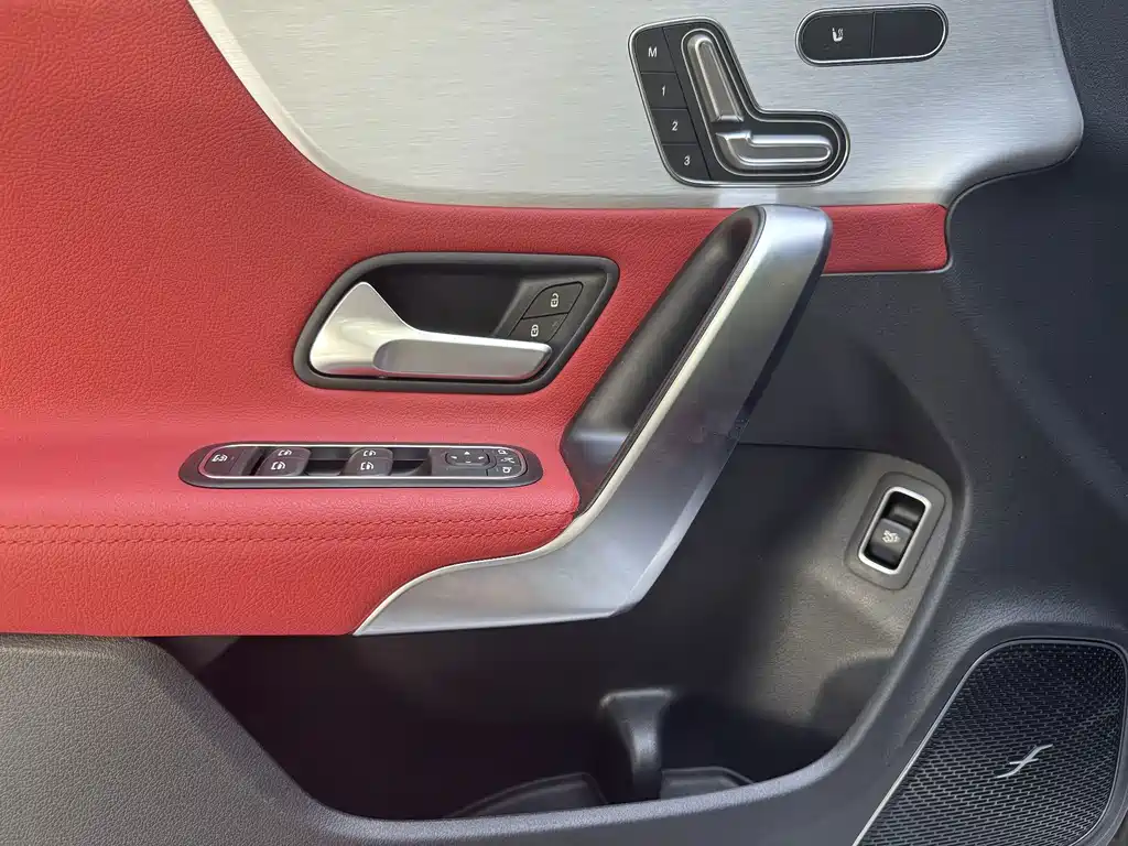 Mercedes-Benz CLA AMG 2021 — фото 7
