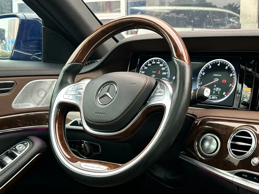 Mercedes-Benz S-Class 2017 — фото 11