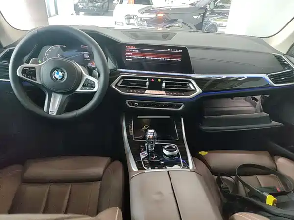 BMW X5 2021
