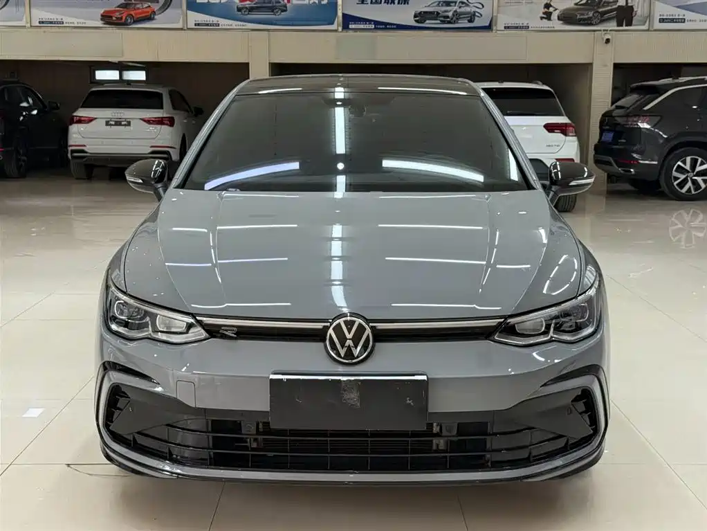 Volkswagen Golf 2023