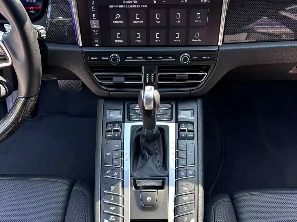 Porsche Macan 2021 — фото 11