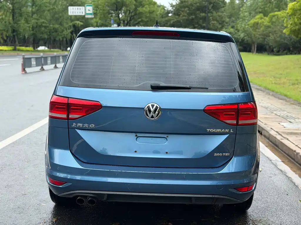 Volkswagen Touran 2018 — фото 6