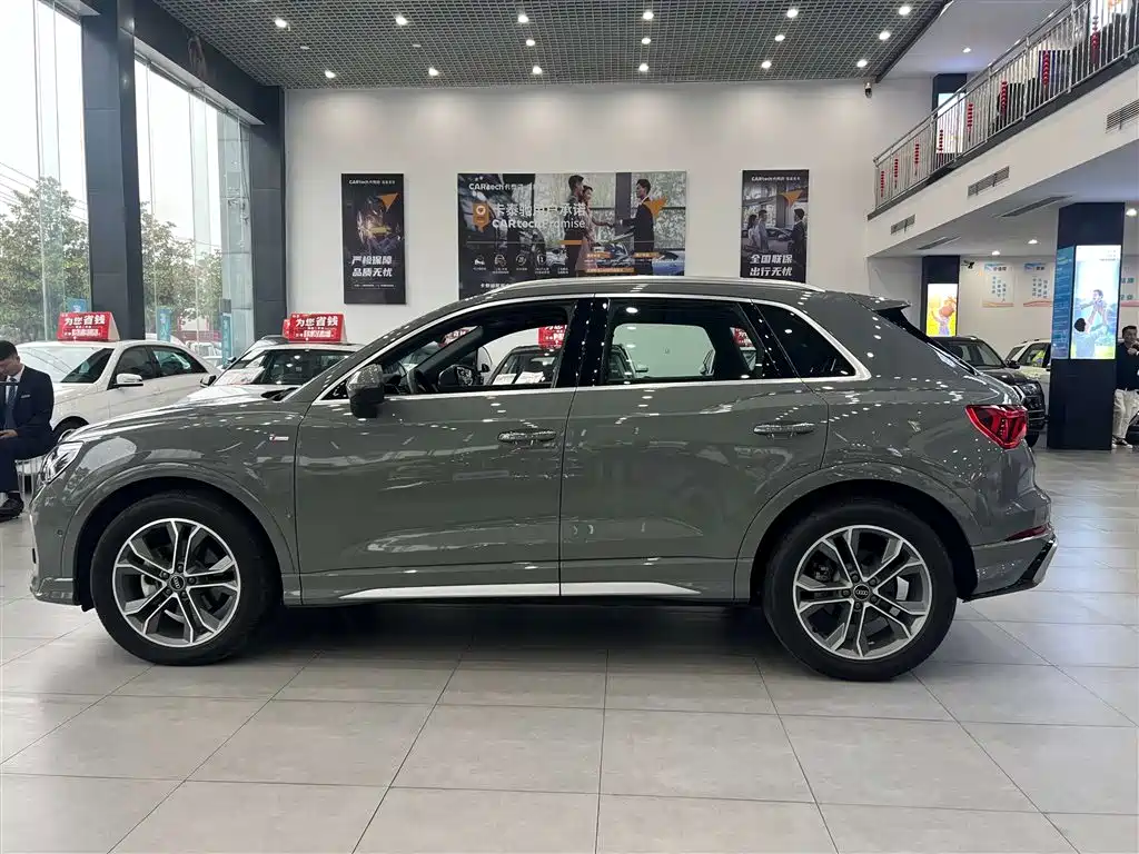 Audi Q3 2024 — фото 20