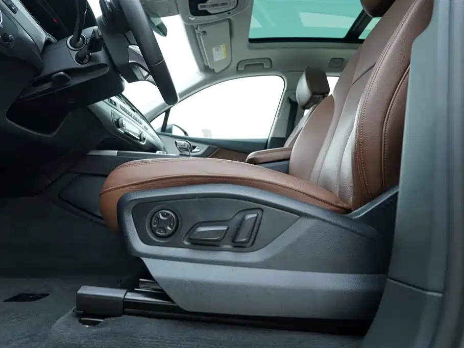 Audi Q7 New Energy 2020 — фото 13