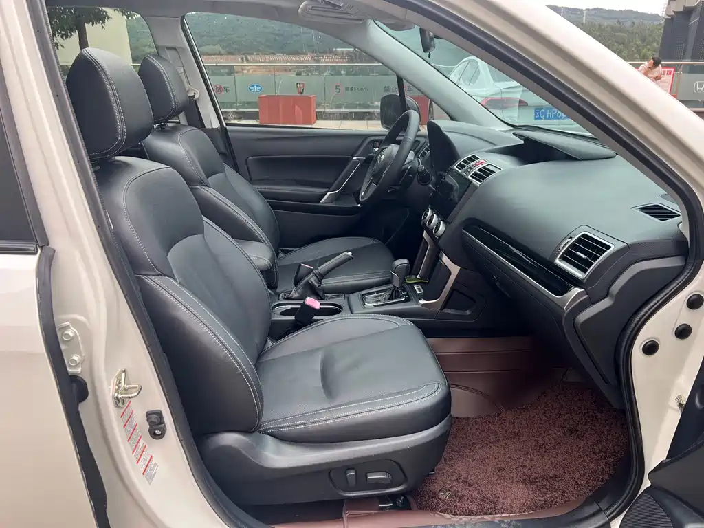 Subaru Forester 2018