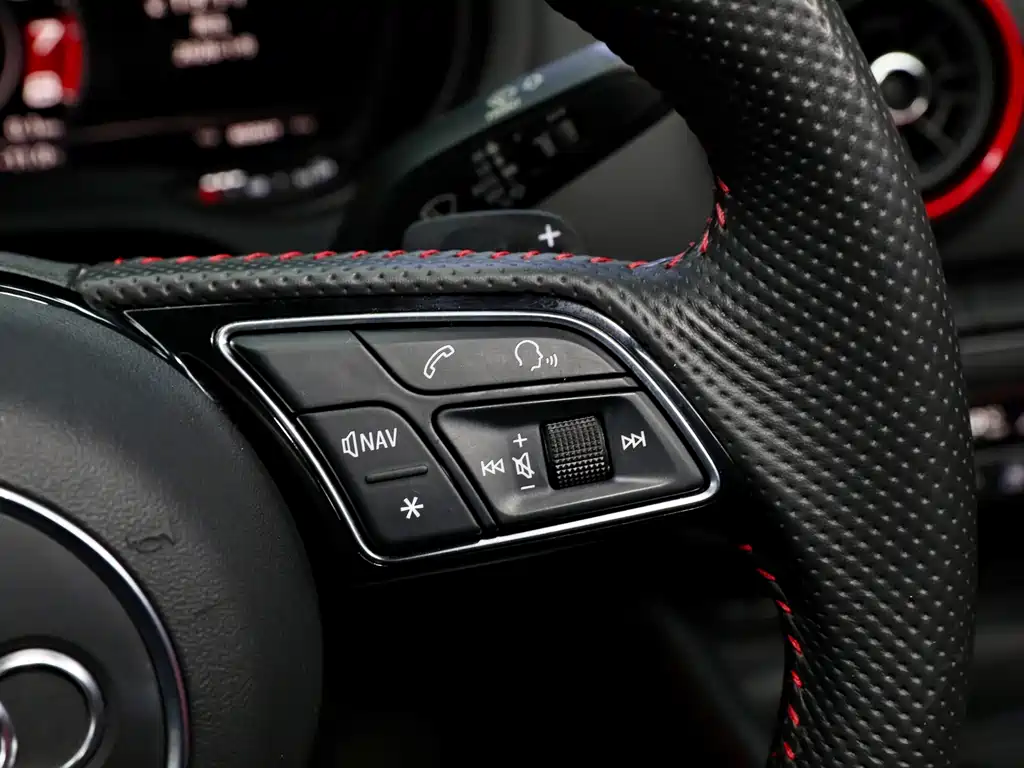 Audi S3 2019 — фото 20
