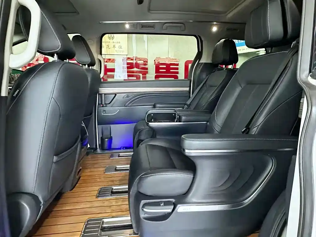 GAC Motor Trumpchi M8 2023 — фото 5