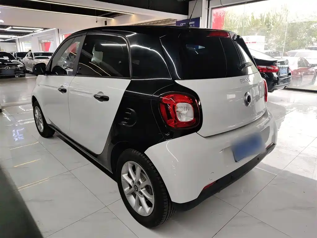 smart Forfour 2019 — фото 23