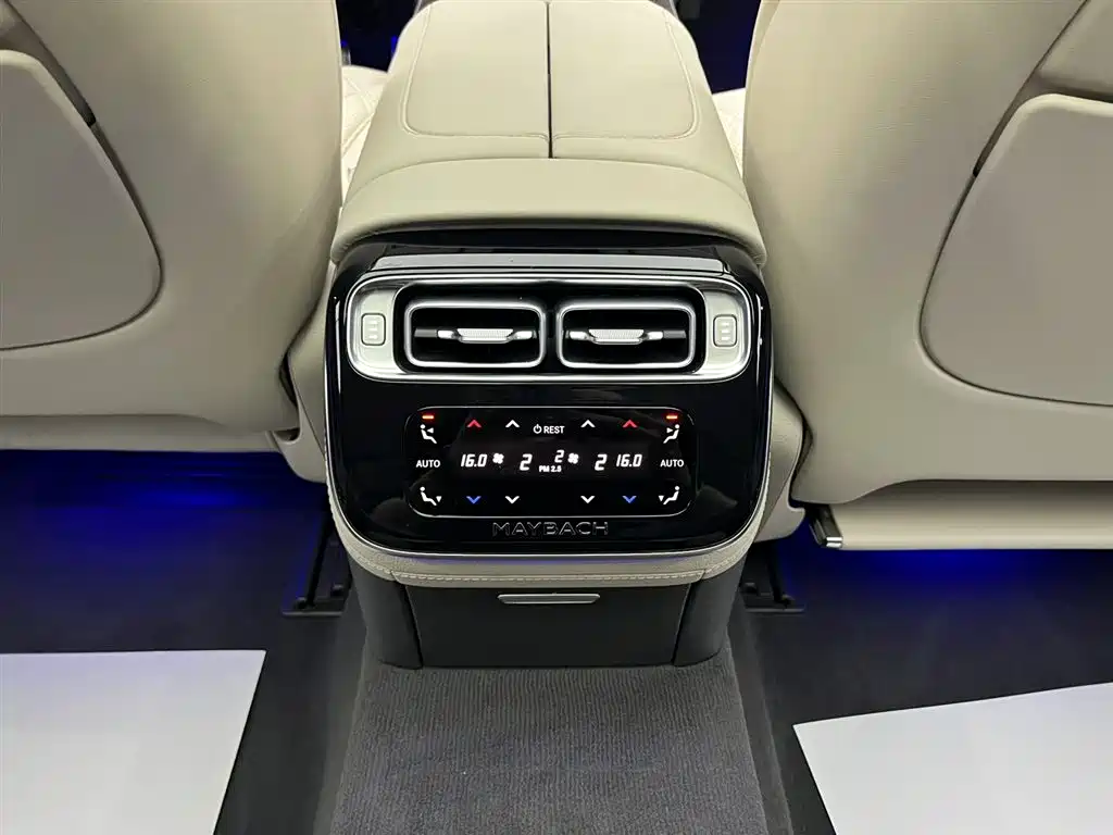 Mercedes-Benz Maybach S-Class 2023 — фото 22