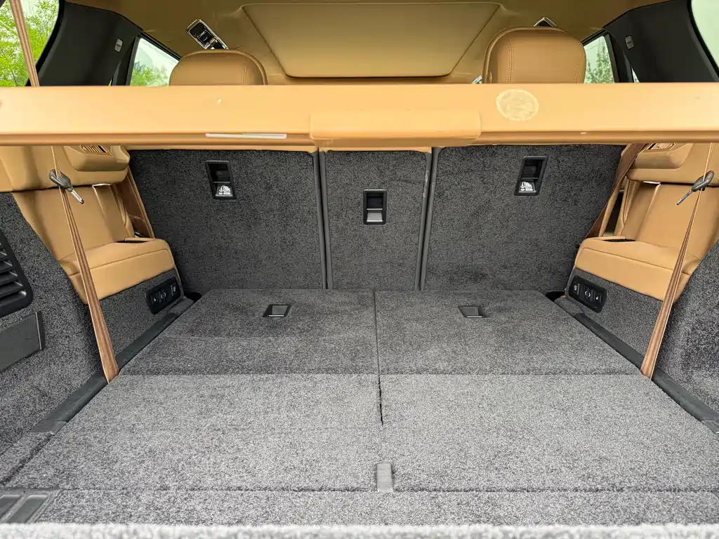 Land Rover Range Rover 2023 — фото 16