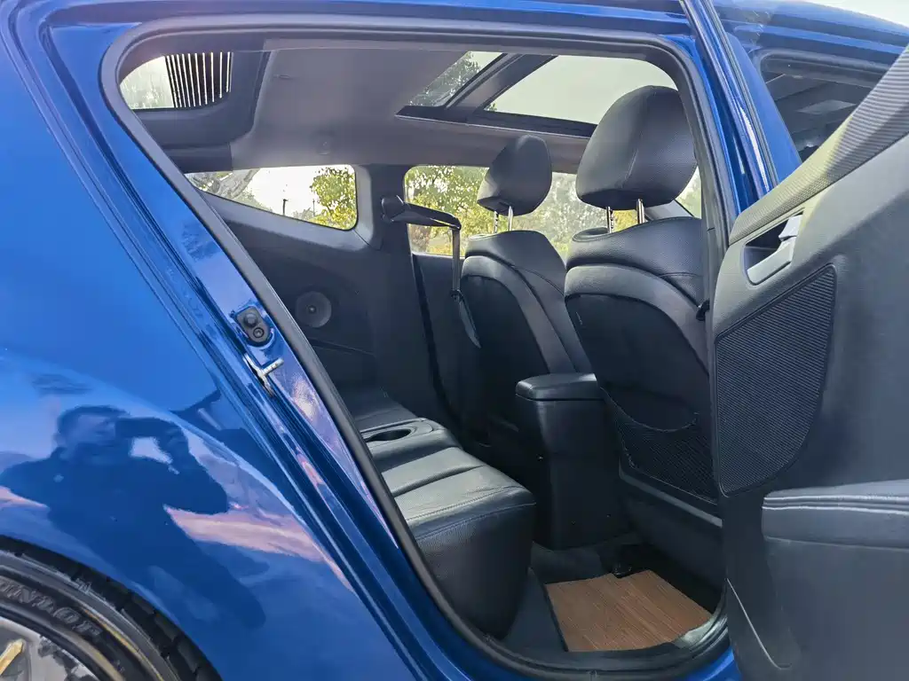 Hyundai Veloster 2015 — фото 8