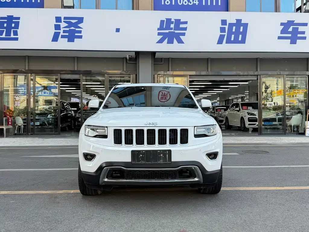 Jeep Grand Cherokee 2016 — фото 2