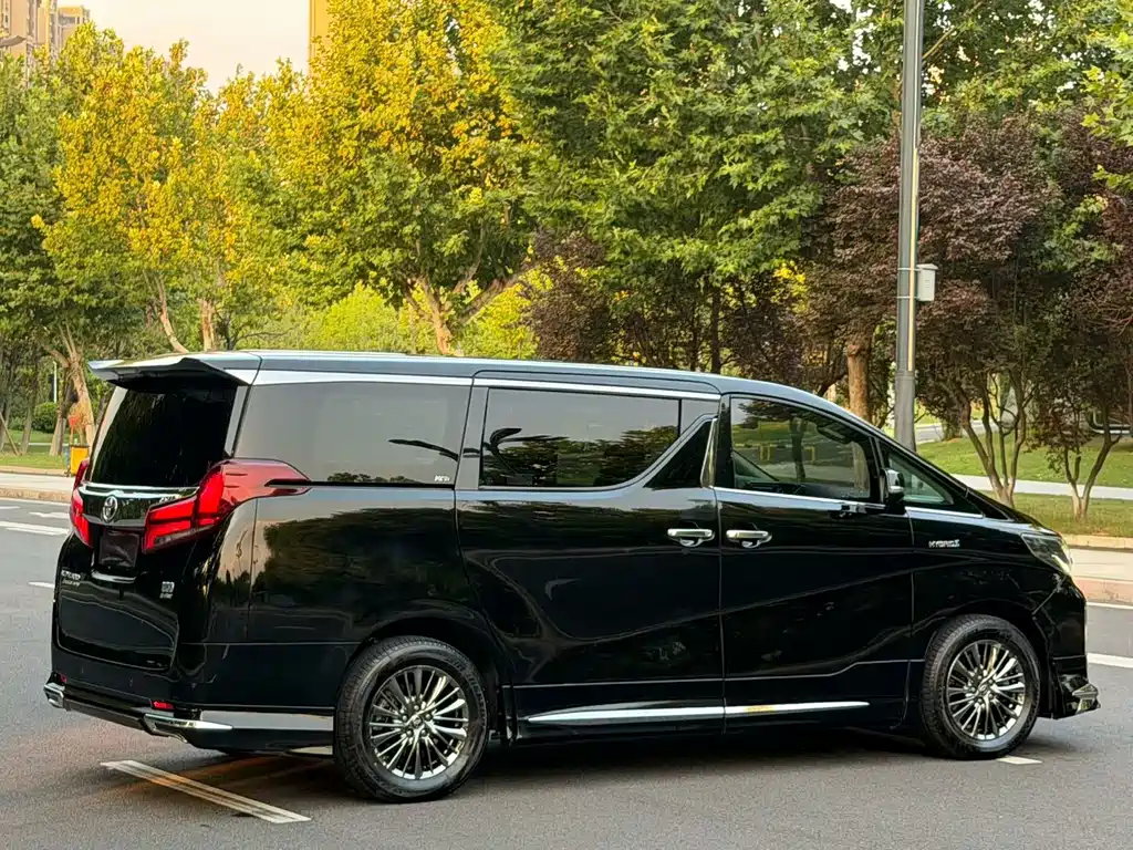 Toyota Vellfire 2020 — фото 9