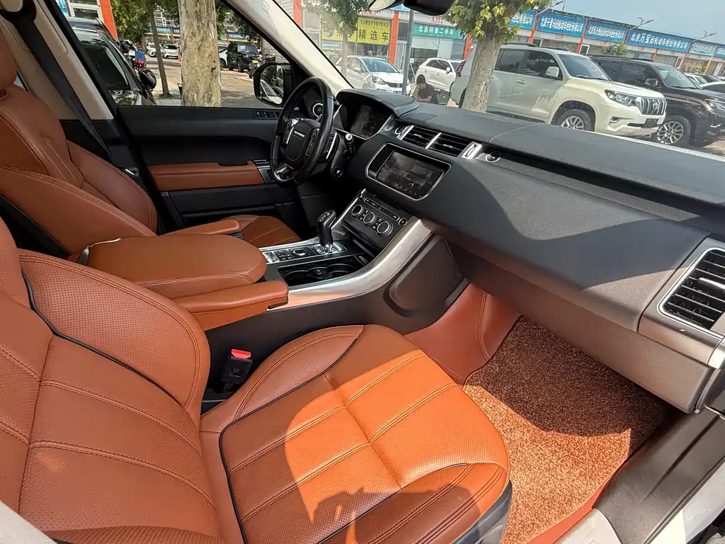 Land Rover Range Rover Sport 2017 — фото 8
