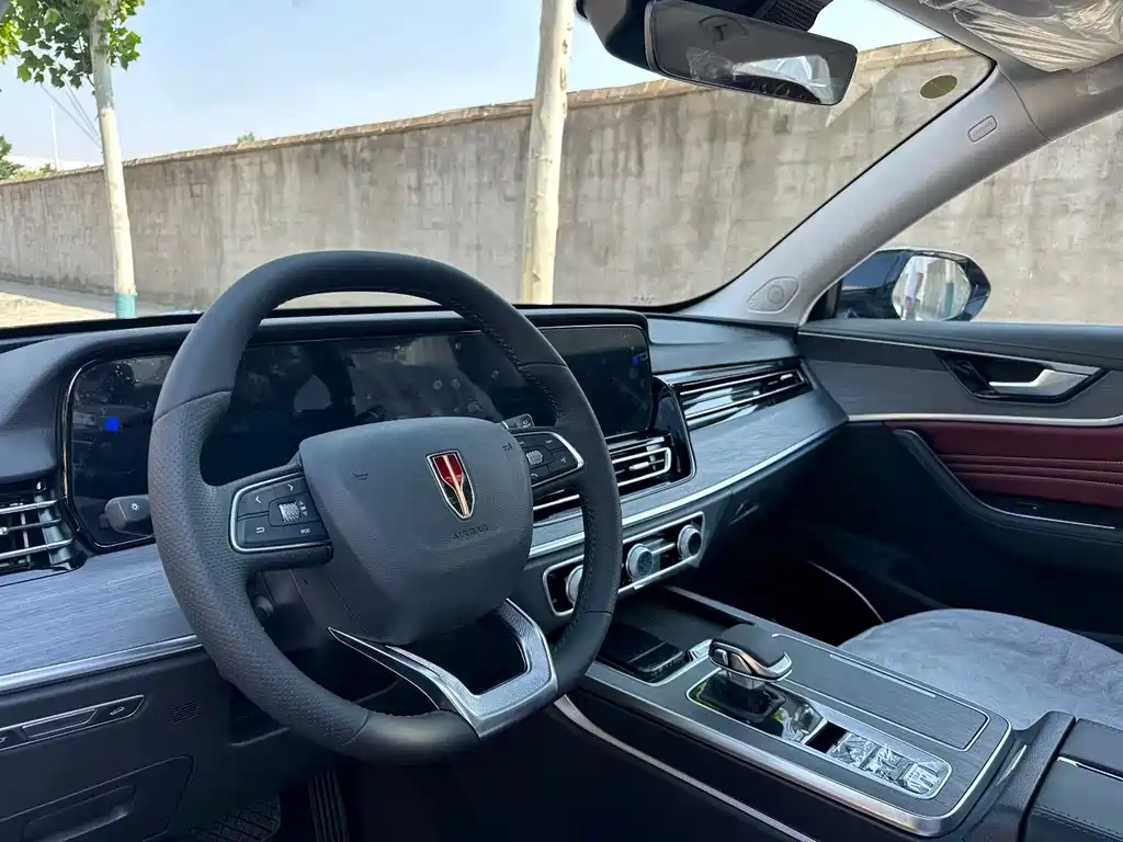 Hongqi HS5 2026