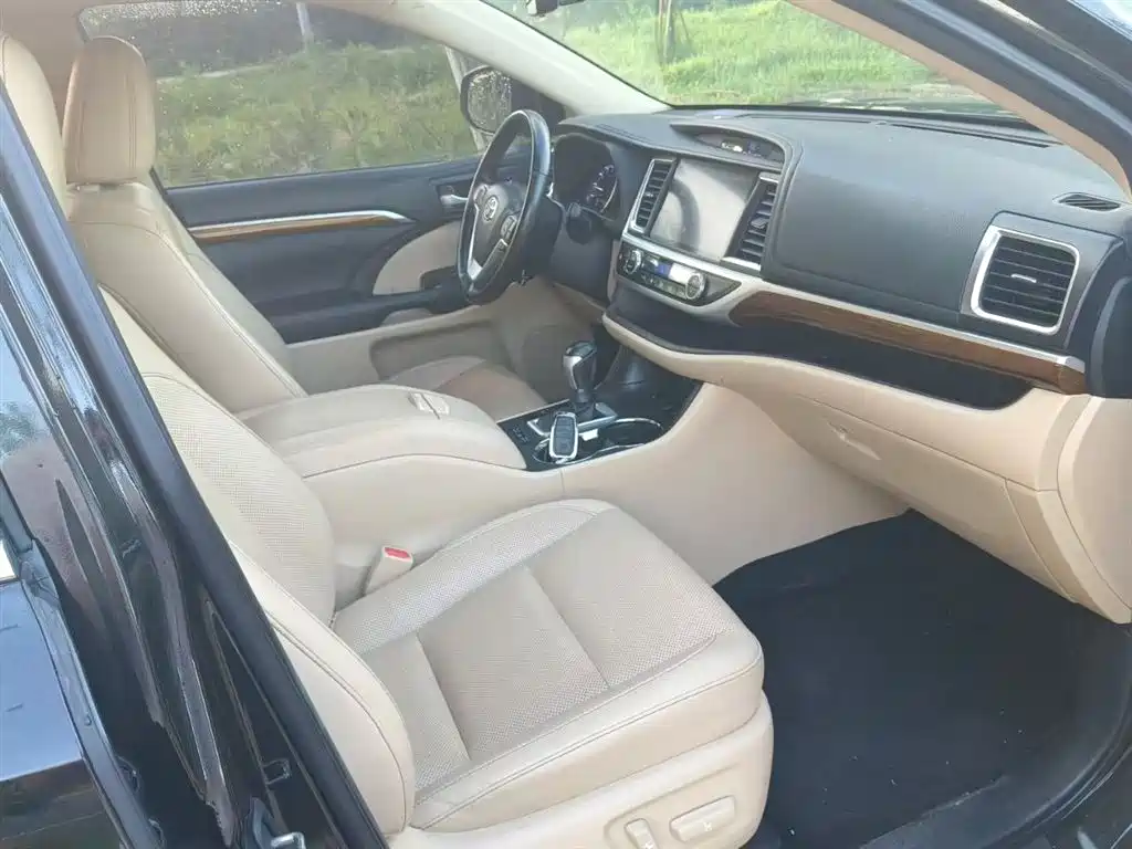 Toyota Highlander 2019