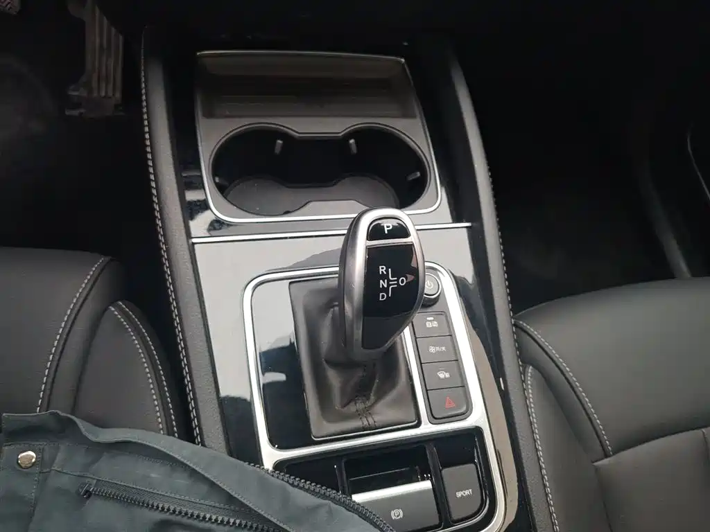 BYD MAX 2022 — фото 14
