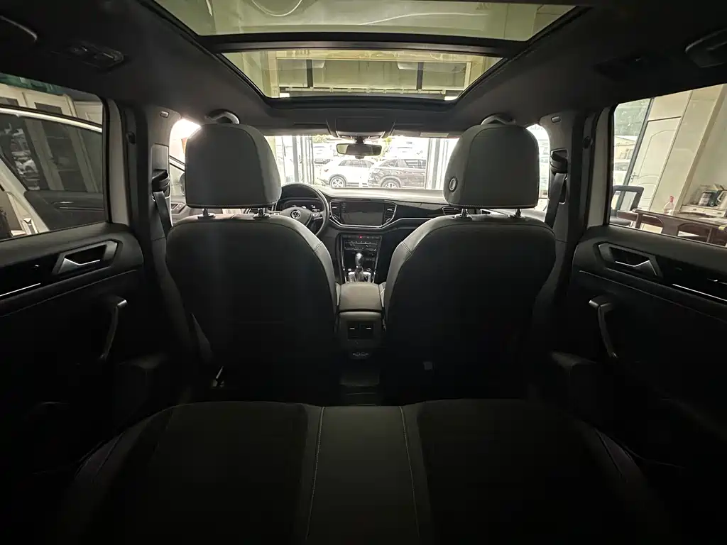 Volkswagen T-Roc 2022 — фото 22