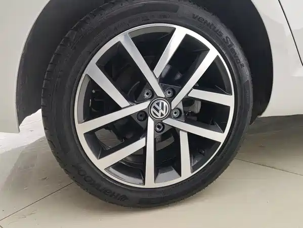 Volkswagen Golf 2020