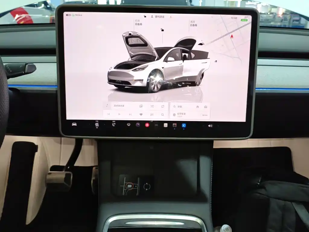 Tesla Model Y 2023 — фото 13