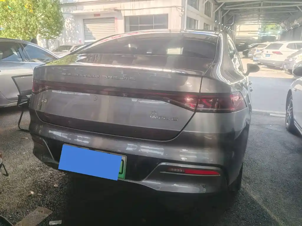 BYD Qin PLUS 2022 — фото 12