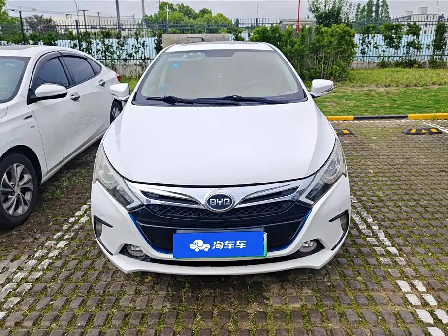 BYD Qin NEV 2014 — фото 2