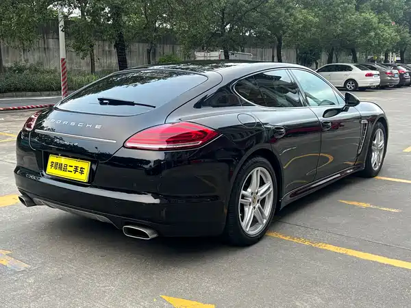 Porsche Panamera 2013