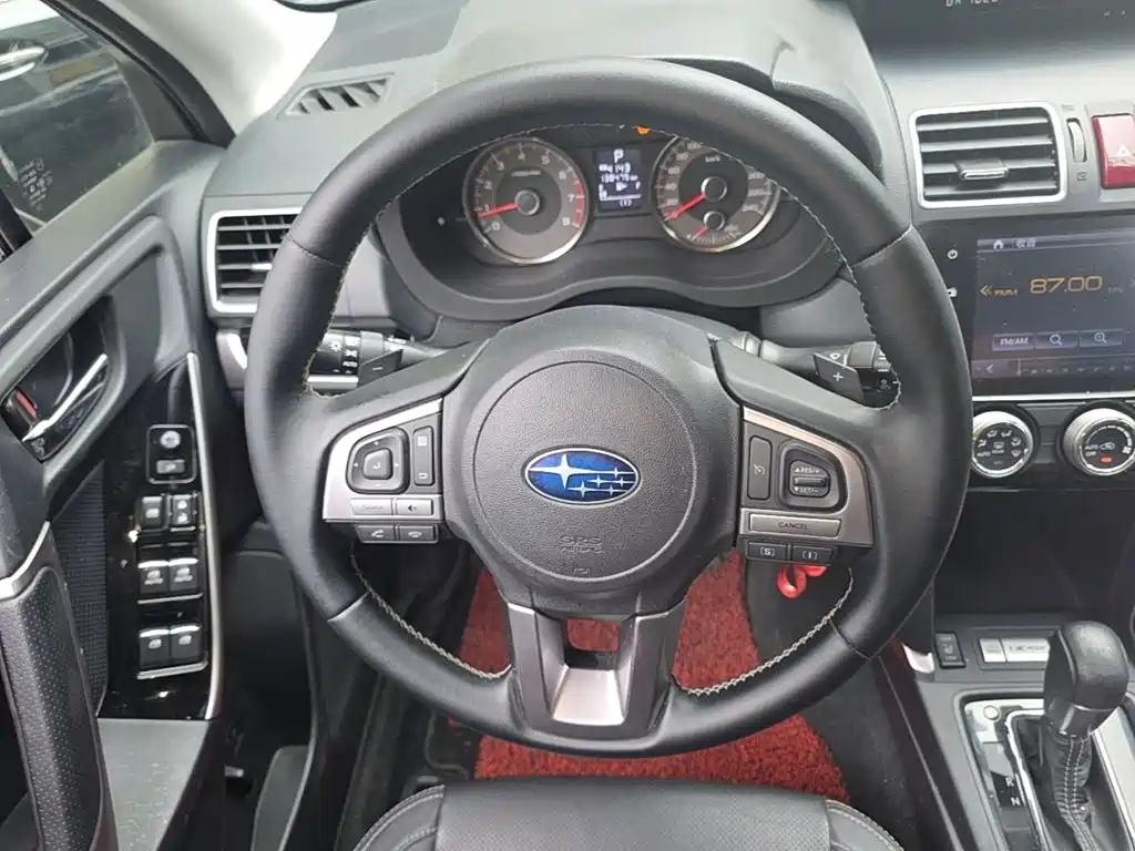 Subaru Forester 2016 — фото 11