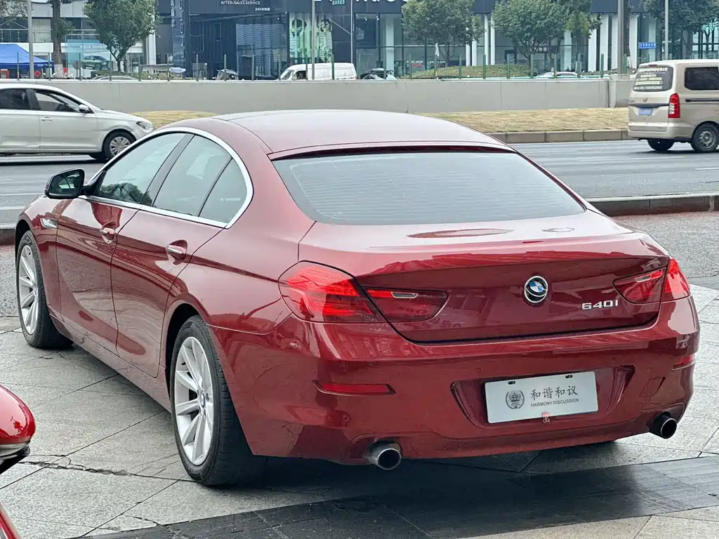 BMW 6 Series 2014 — фото 17