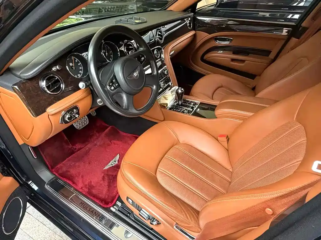 Bentley Mulsanne 2015 — фото 9