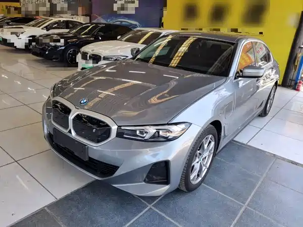 BMW i3 2023