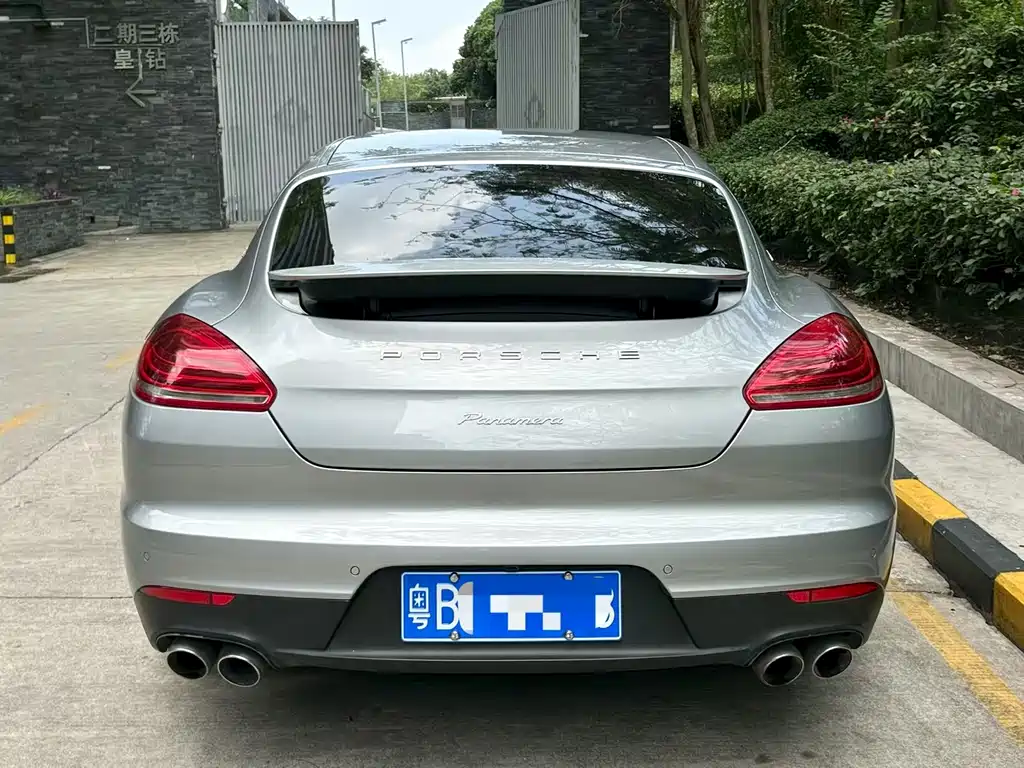 Porsche Panamera 2015 — фото 9
