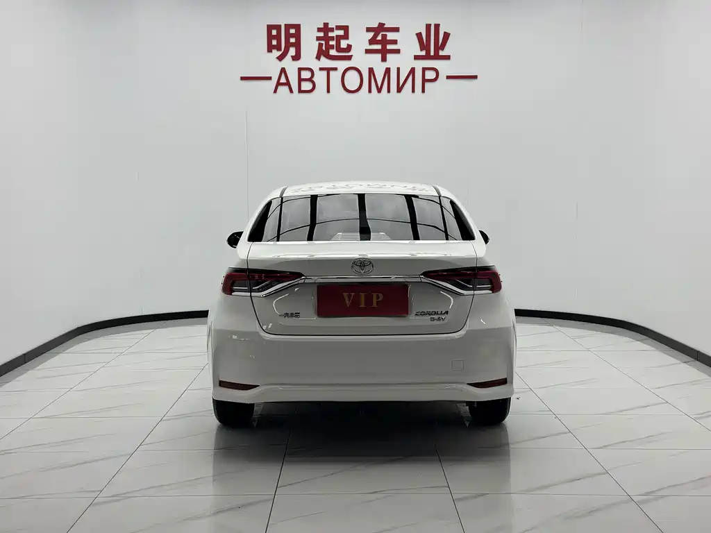Toyota Corolla 2023 — фото 10