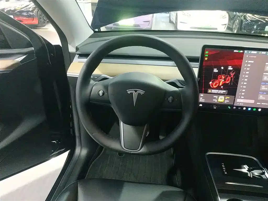 Tesla Model Y 2022 — фото 7