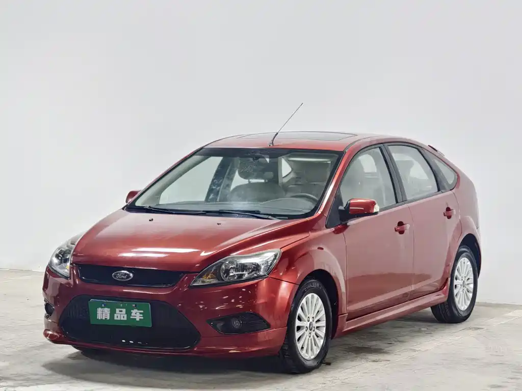 Ford Focus 2013 — фото 1