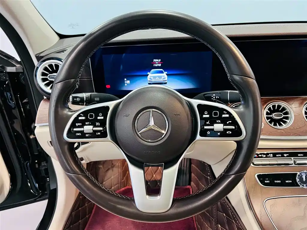 Mercedes-Benz E-Class 2020 — фото 9