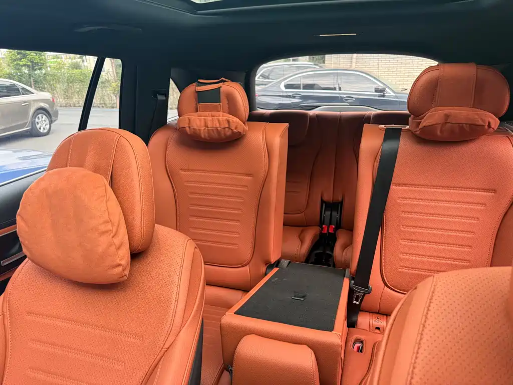 Mercedes-Benz GLC 2023