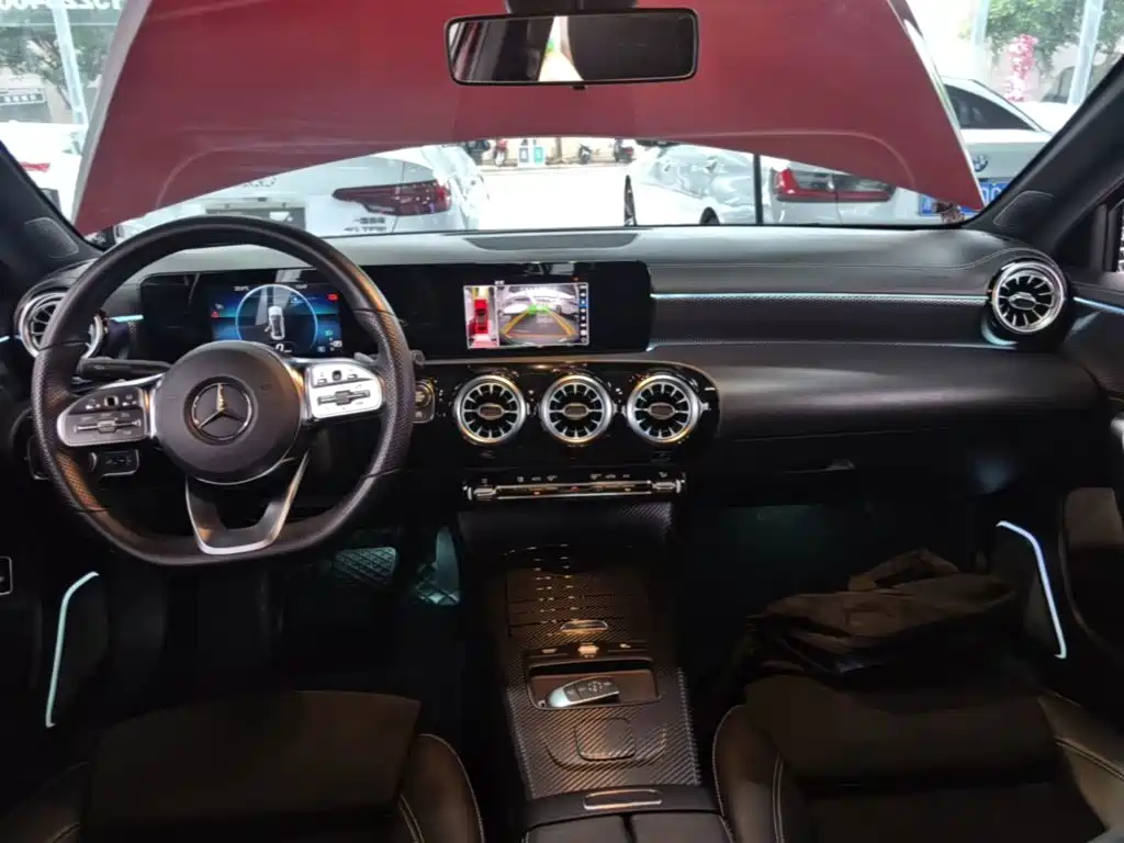 Mercedes-Benz A-Class 2020 — фото 6