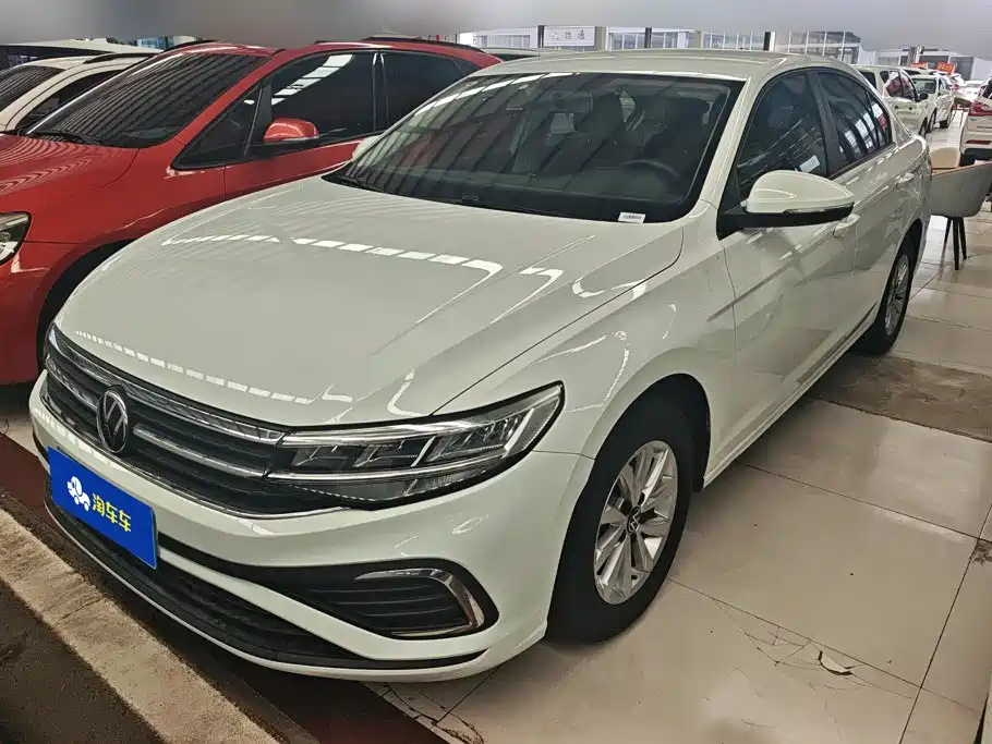 Volkswagen Bora 2024