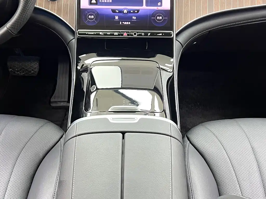 Mercedes-Benz EQE 2023 — фото 23