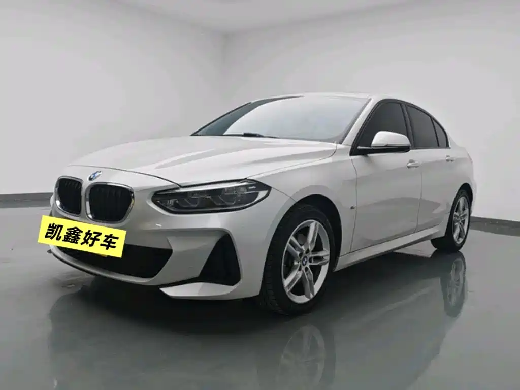 BMW 1 Series 2020 — фото 1