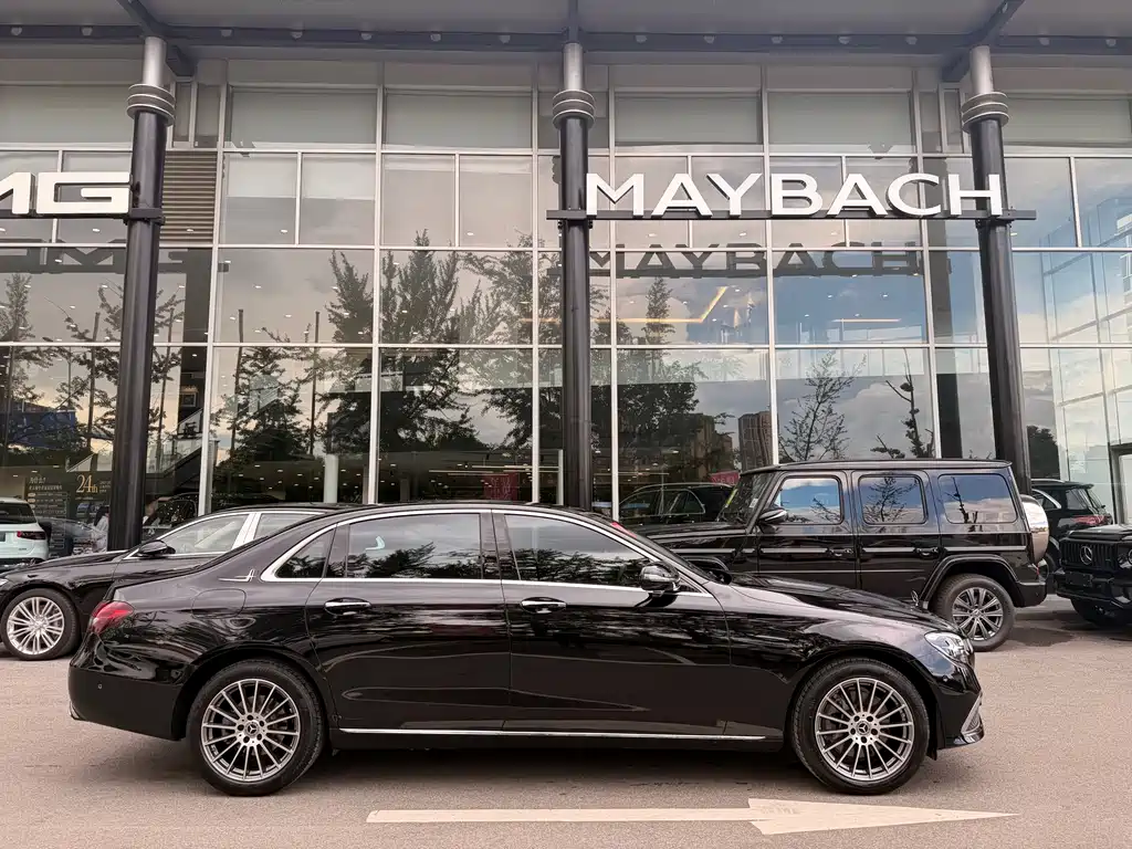 Mercedes-Benz E-Class 2023