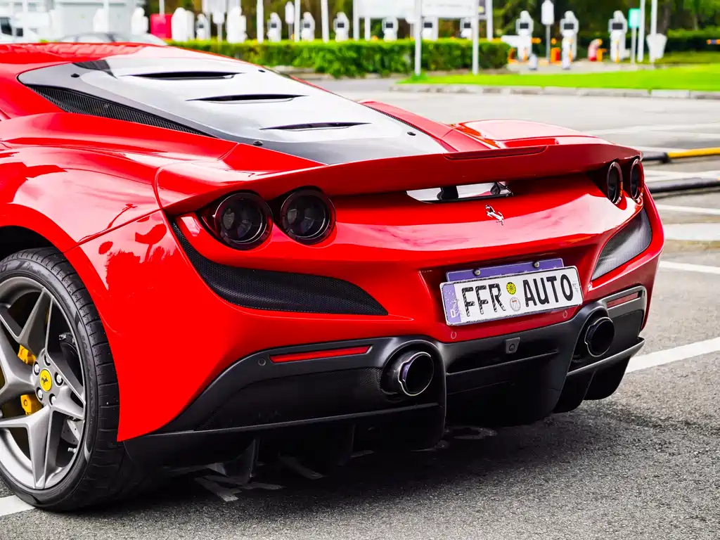 Ferrari F8 2023 — фото 36