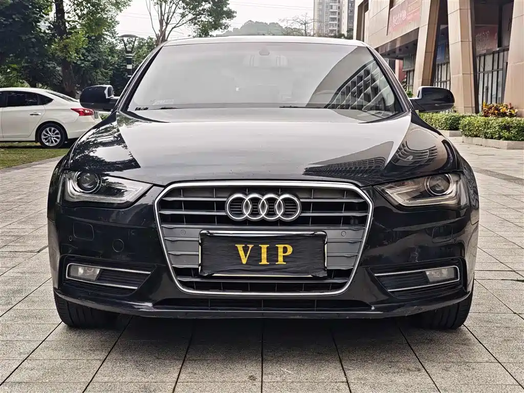 Audi A4L 2013 — фото 2