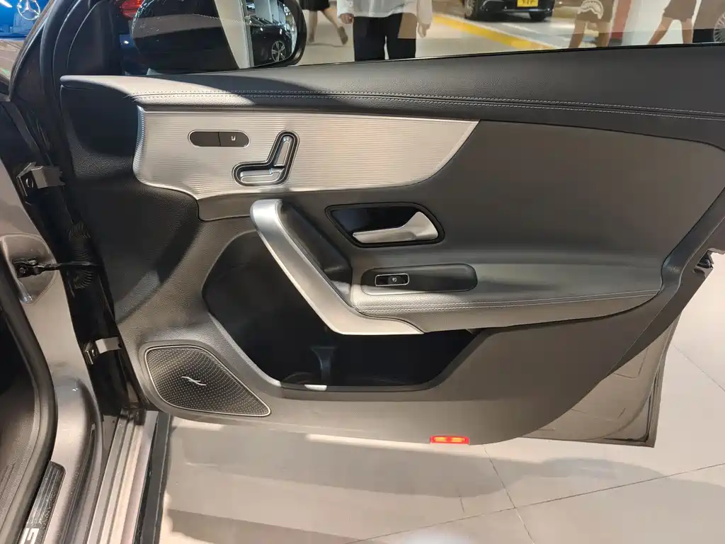Mercedes-Benz A-Class AMG 2023 — фото 8