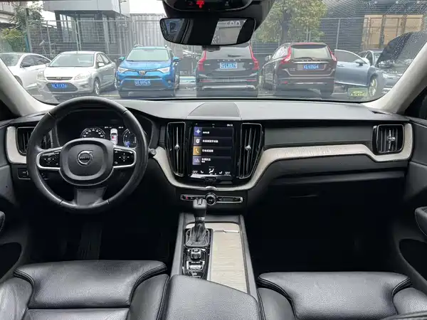 Volvo XC60 2019