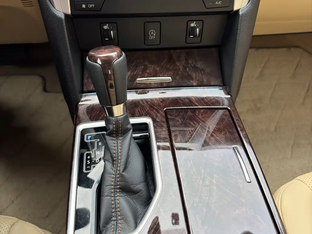 Toyota Camry 2017 — фото 26